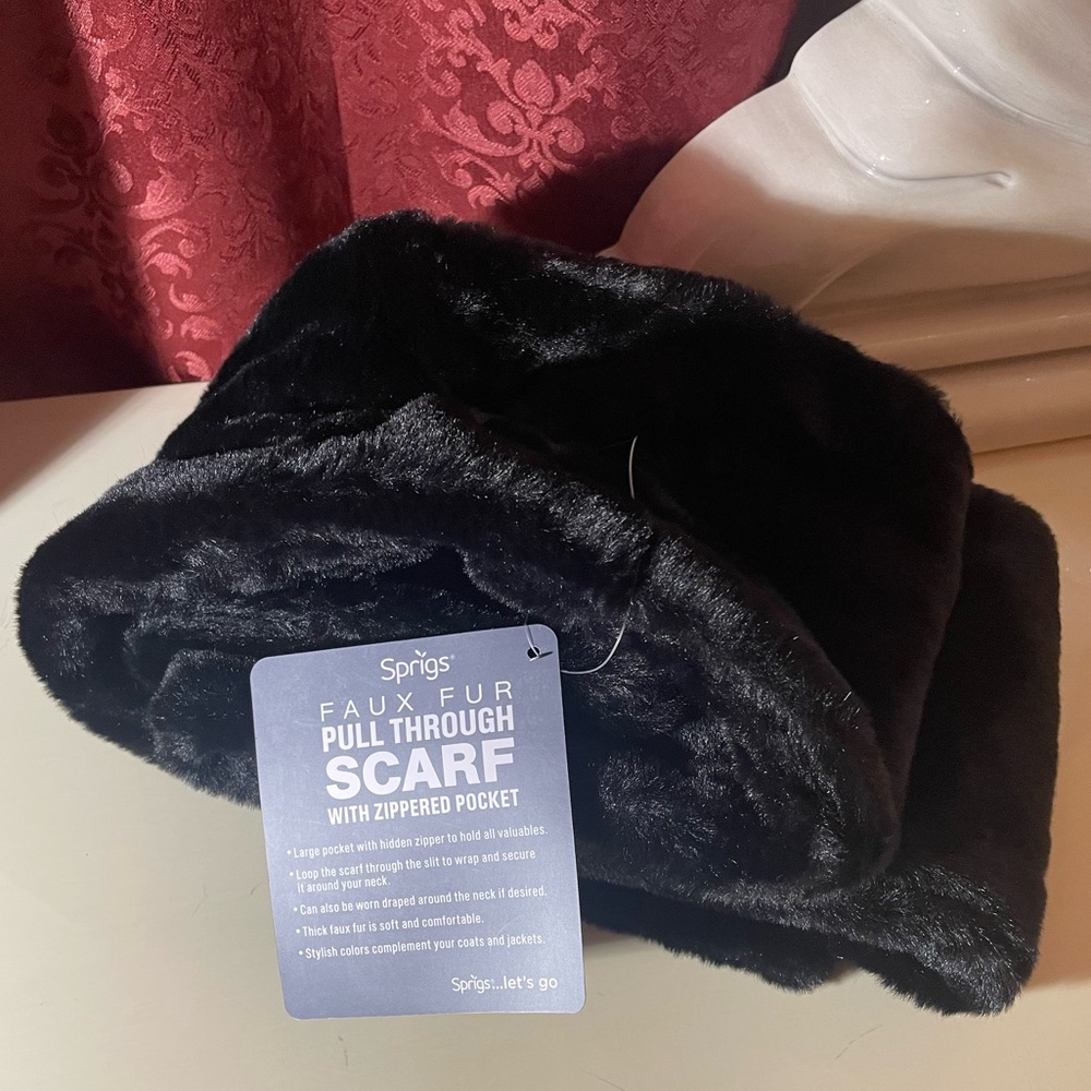 NEW Sprigs Faux Fur Scarf w/ Zippered Pocket 2.0- Black